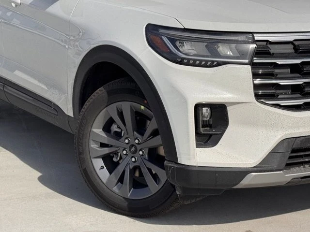 2026 Ford Explorer 6th Gen - Image 4 of 12