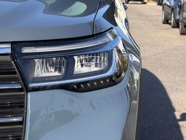 2026 Ford Explorer 6th Gen - Image 8 of 12