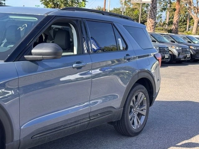 2026 Ford Explorer 6th Gen - Image 9 of 12