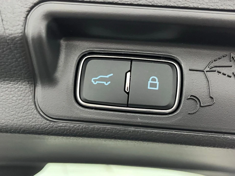 2026 Ford Explorer 6th Gen - Image 11 of 12