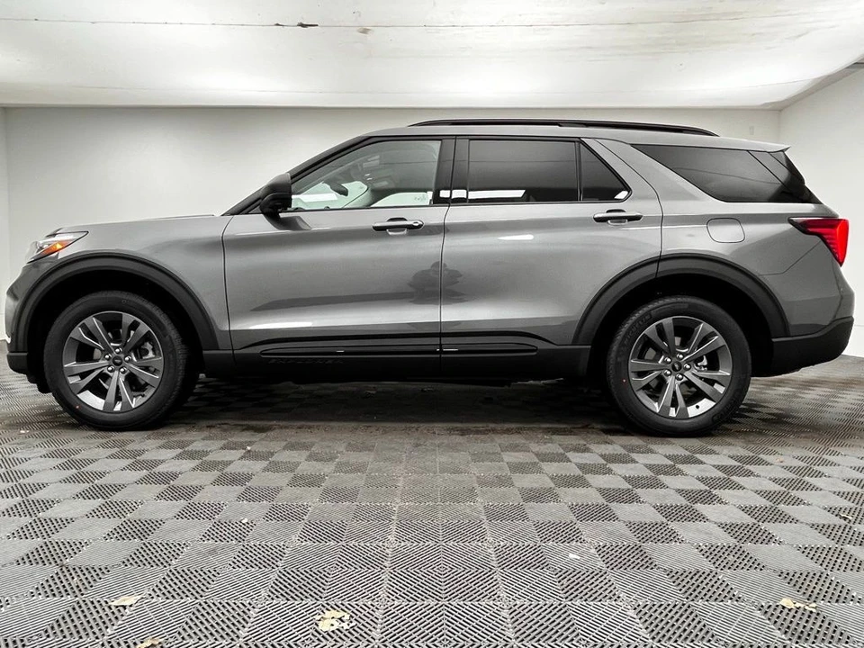 2026 Ford Explorer 6th Gen - Image 12 of 12
