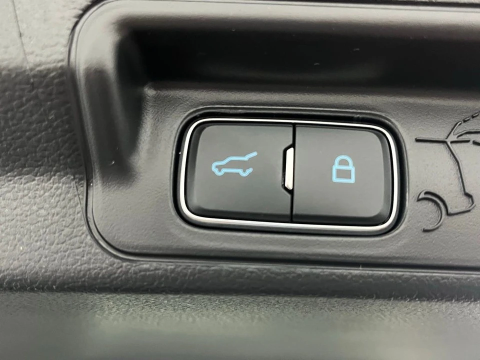 2026 Ford Explorer 6th Gen - Image 10 of 12