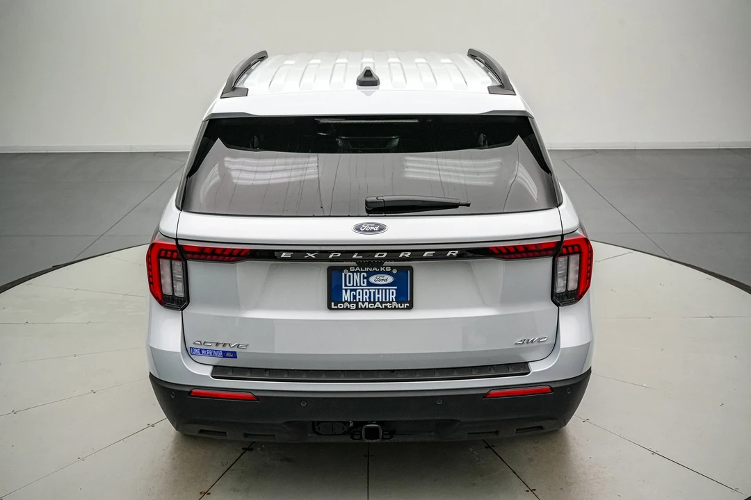 2026 Ford Explorer 6th Gen - Image 6 of 21