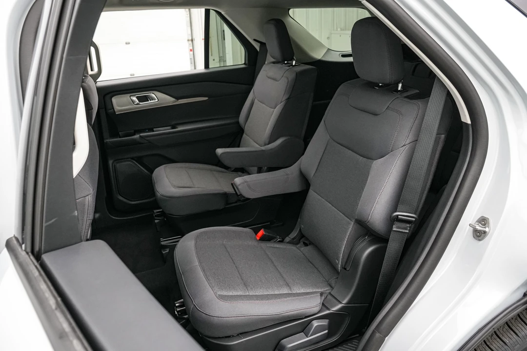 2026 Ford Explorer 6th Gen - Image 21 of 21