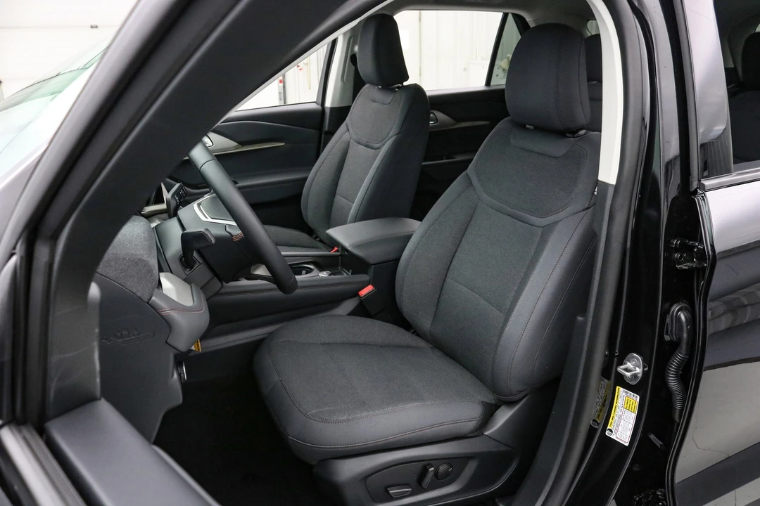 2026 Ford Explorer 6th Gen - Image 12 of 21