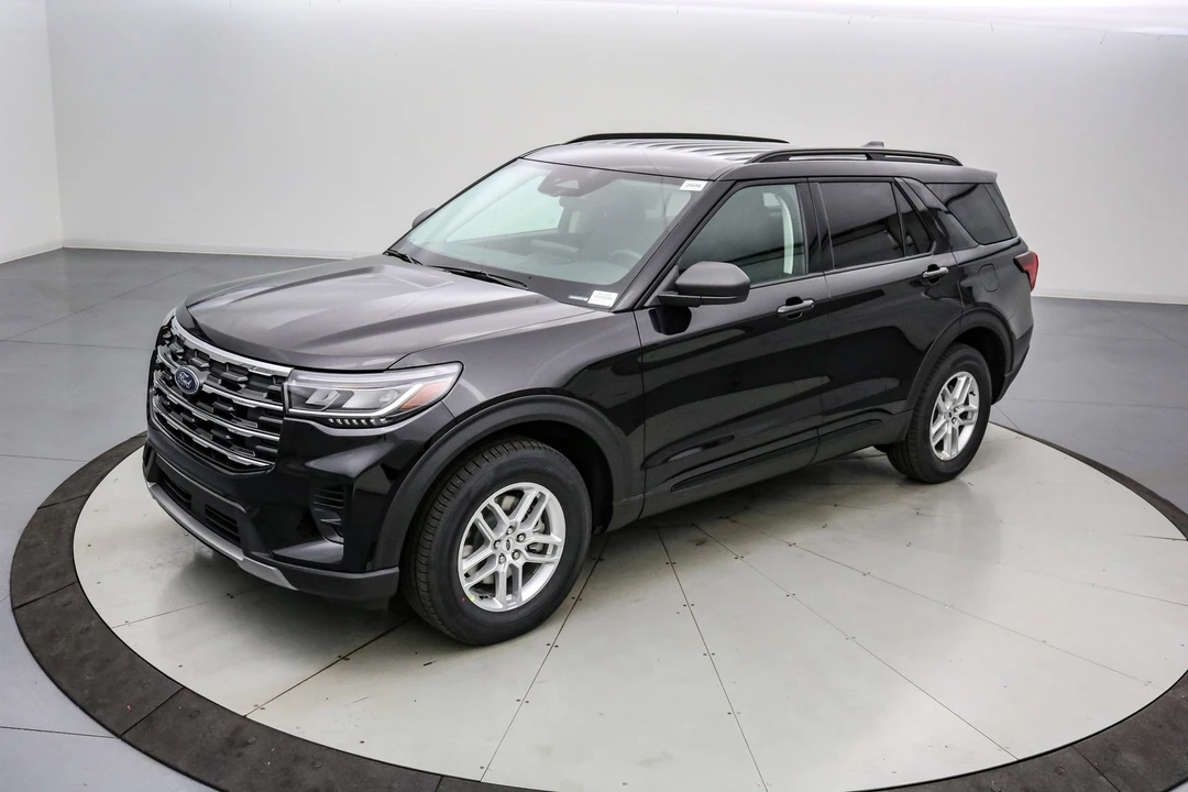 2026 Ford Explorer 6th Gen - Image 9 of 21
