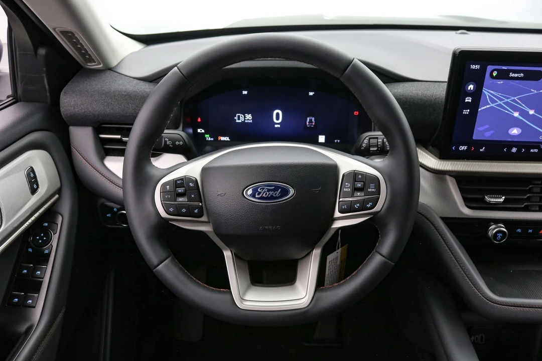 2026 Ford Explorer 6th Gen - Image 14 of 21