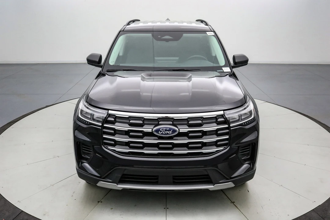 2026 Ford Explorer 6th Gen - Image 10 of 21