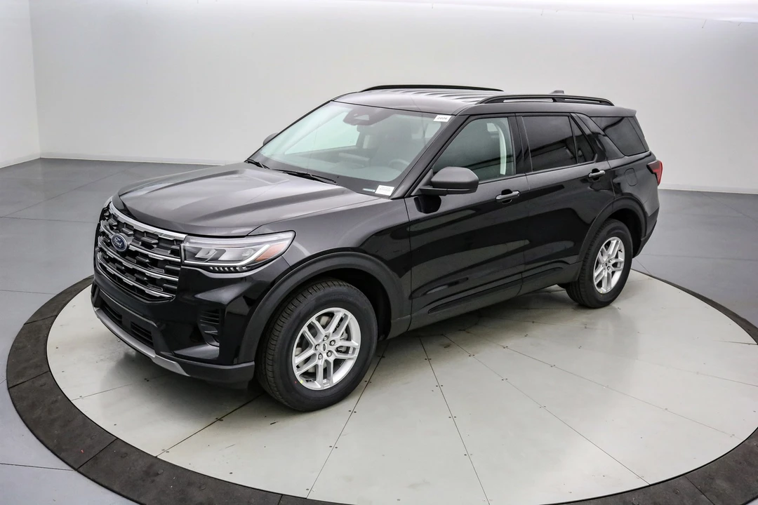 2026 Ford Explorer 6th Gen - Image 9 of 21