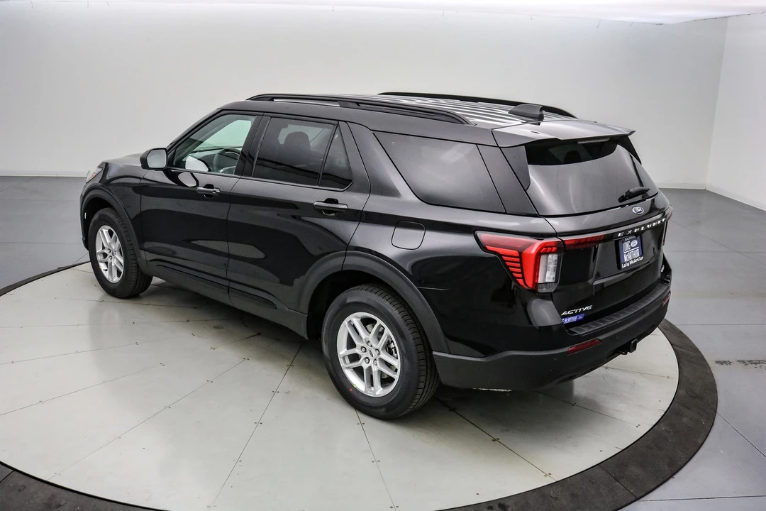 2026 Ford Explorer 6th Gen - Image 7 of 21
