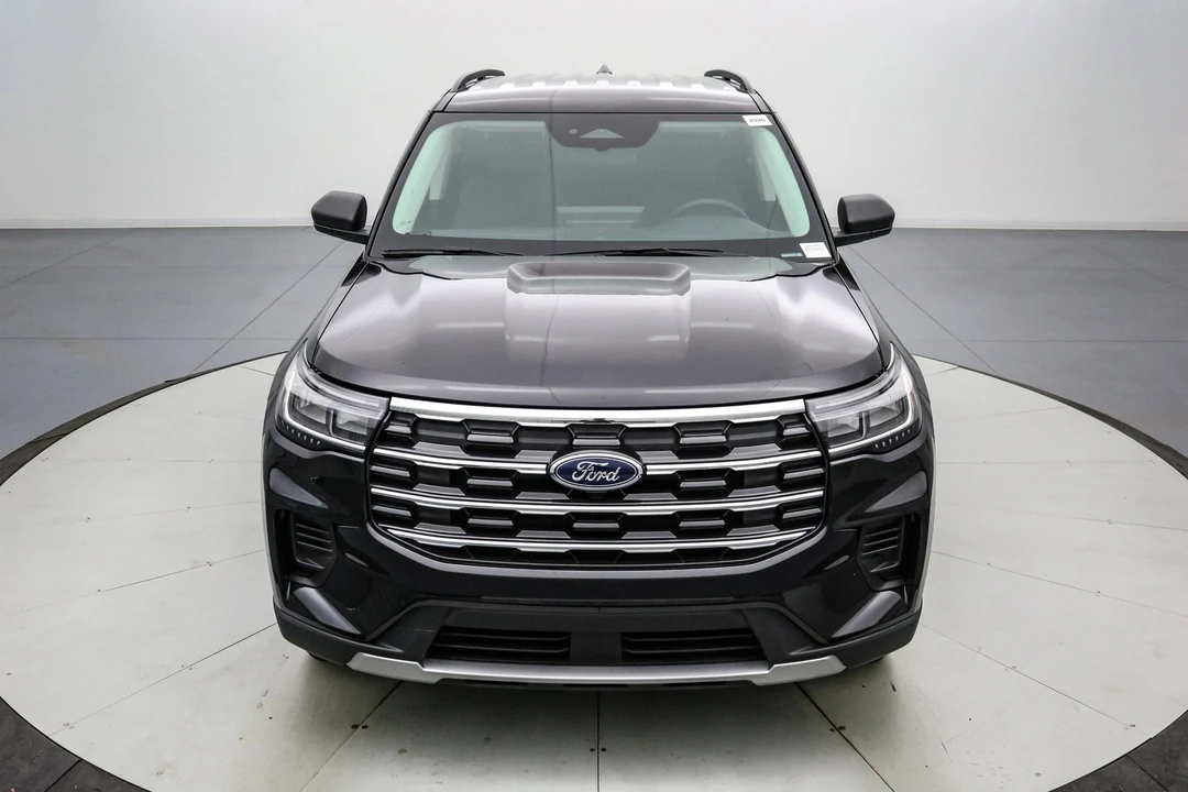 2026 Ford Explorer 6th Gen - Image 10 of 21