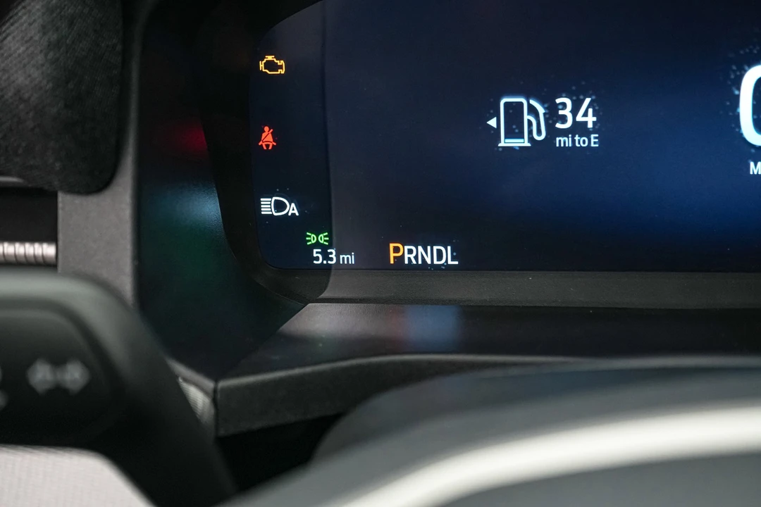 2026 Ford Explorer 6th Gen - Image 19 of 21