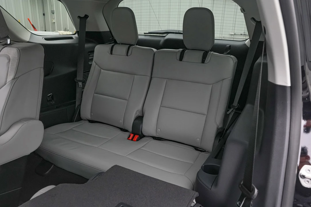 2026 Ford Explorer 6th Gen - Image 21 of 21