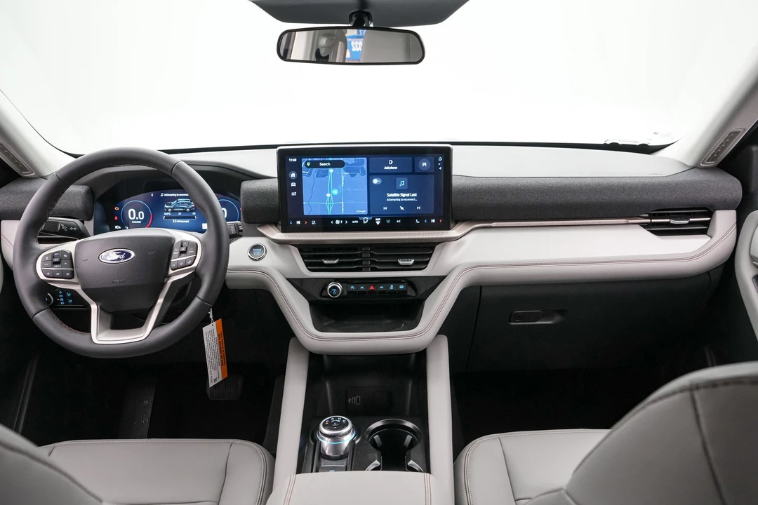 2026 Ford Explorer 6th Gen - Image 15 of 21