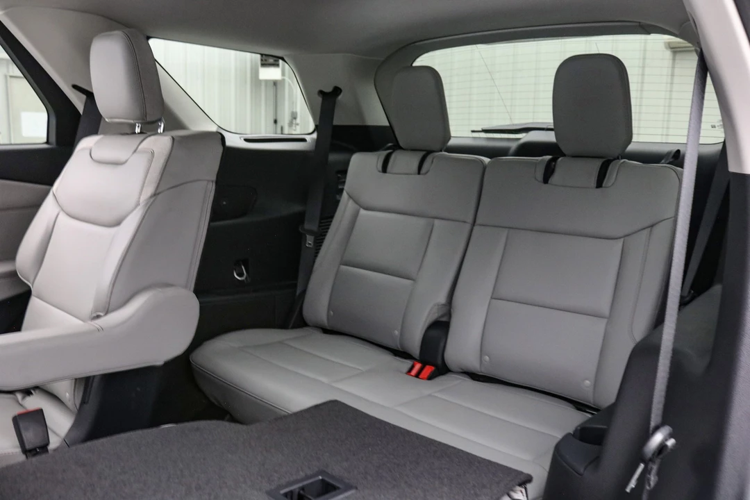 2026 Ford Explorer 6th Gen - Image 21 of 21