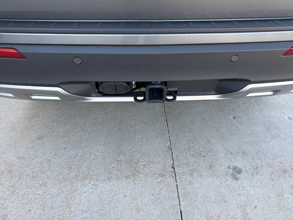 2026 Ford Explorer 6th Gen - Image 9 of 21