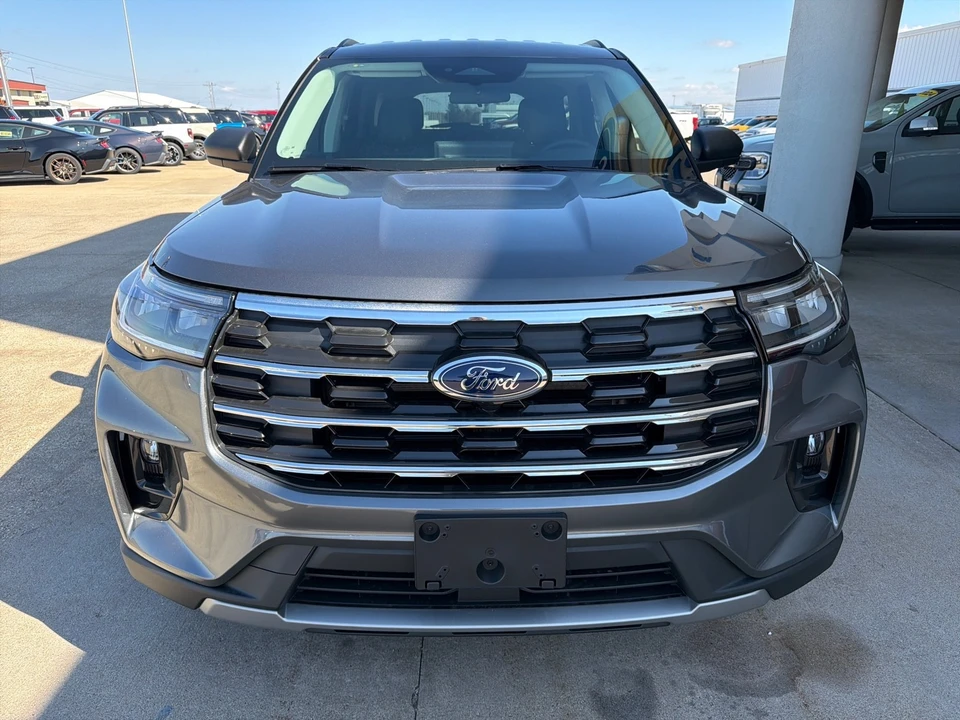 2026 Ford Explorer 6th Gen - Image 3 of 21