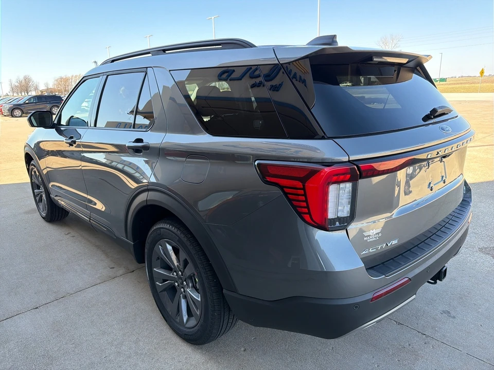 2026 Ford Explorer 6th Gen - Image 7 of 21