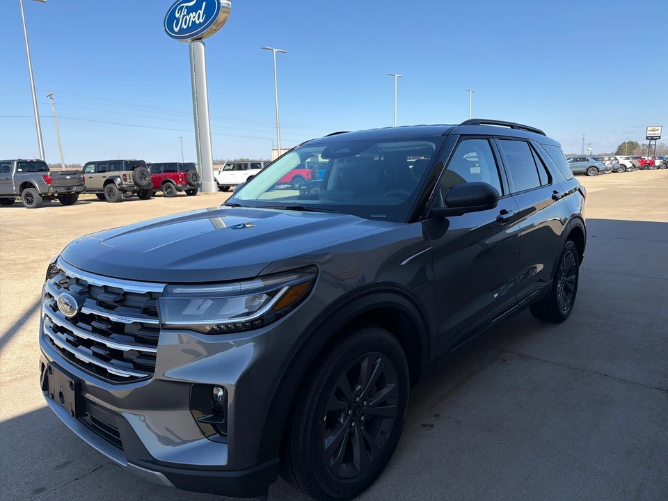 2026 Ford Explorer 6th Gen - Image 4 of 21