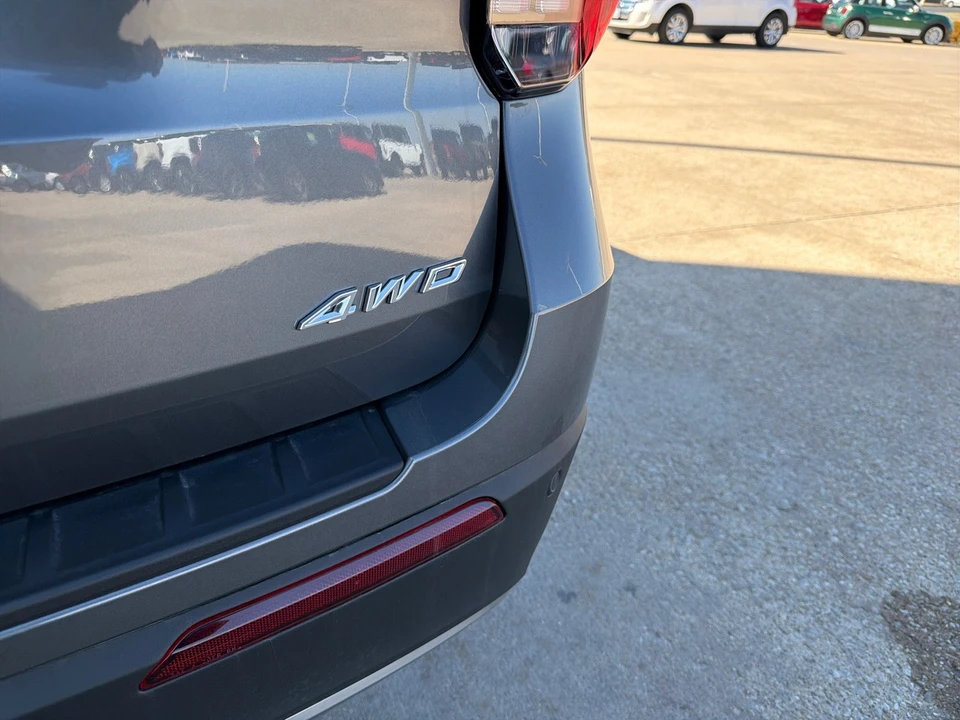 2026 Ford Explorer 6th Gen - Image 10 of 21
