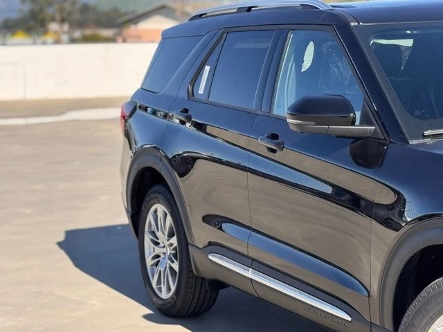 2026 Ford Explorer 6th Gen - Image 5 of 12