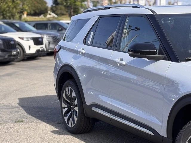 2026 Ford Explorer 6th Gen - Image 5 of 12