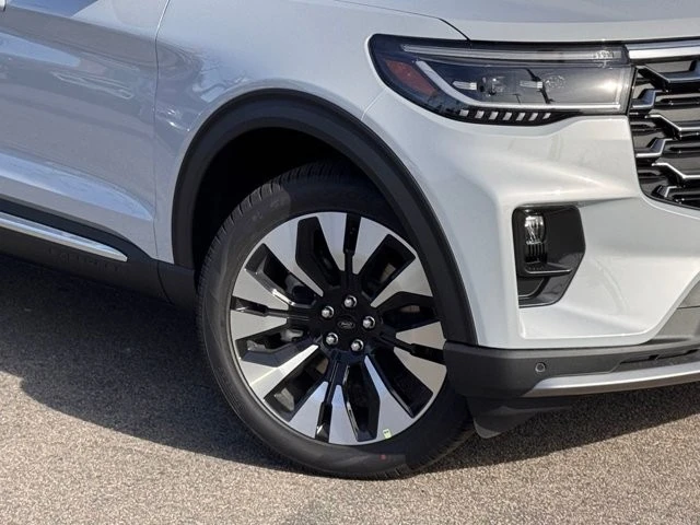2026 Ford Explorer 6th Gen - Image 4 of 12