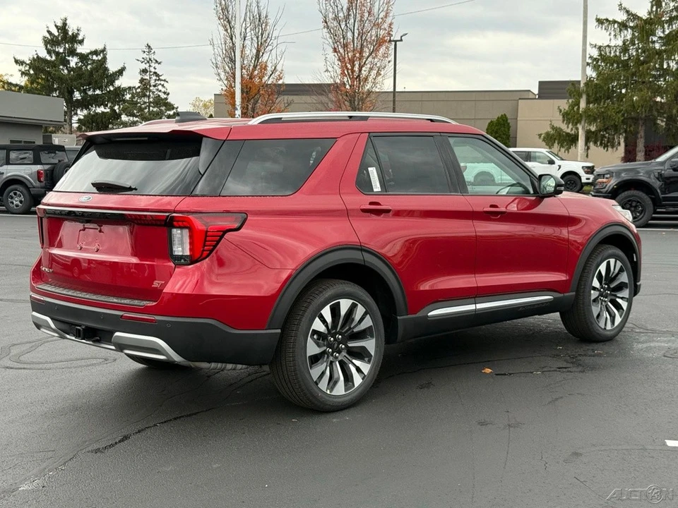 2026 Ford Explorer 6th Gen - Image 6 of 12