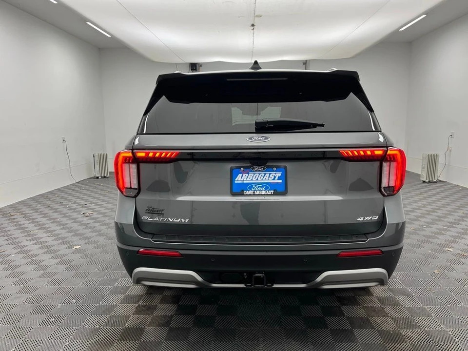 2026 Ford Explorer 6th Gen - Image 9 of 12