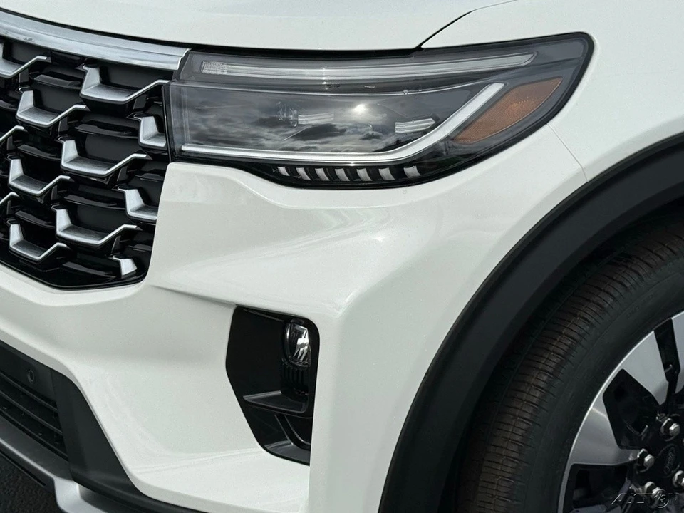 2026 Ford Explorer 6th Gen - Image 11 of 12