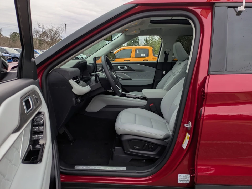 2026 Ford Explorer 6th Gen - Image 12 of 12