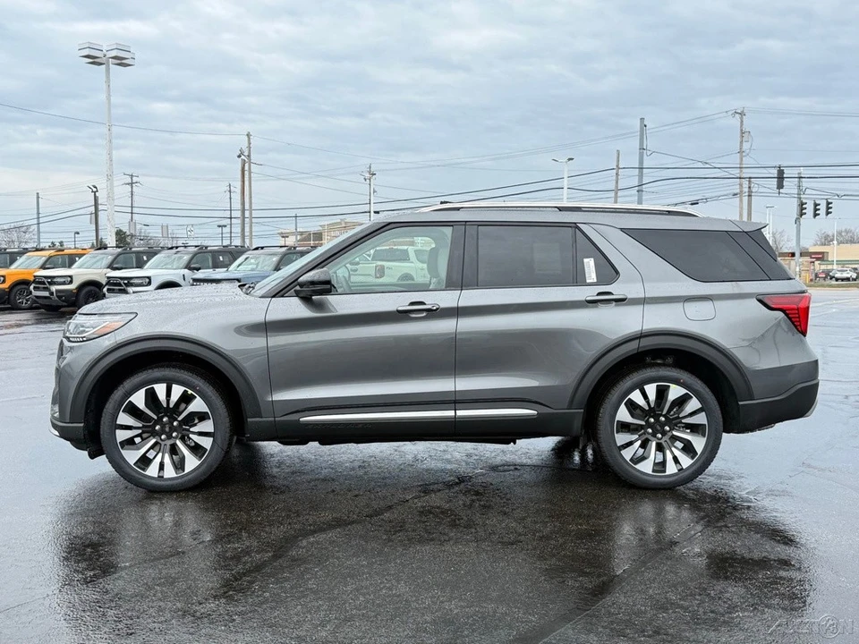 2026 Ford Explorer 6th Gen - Image 2 of 21