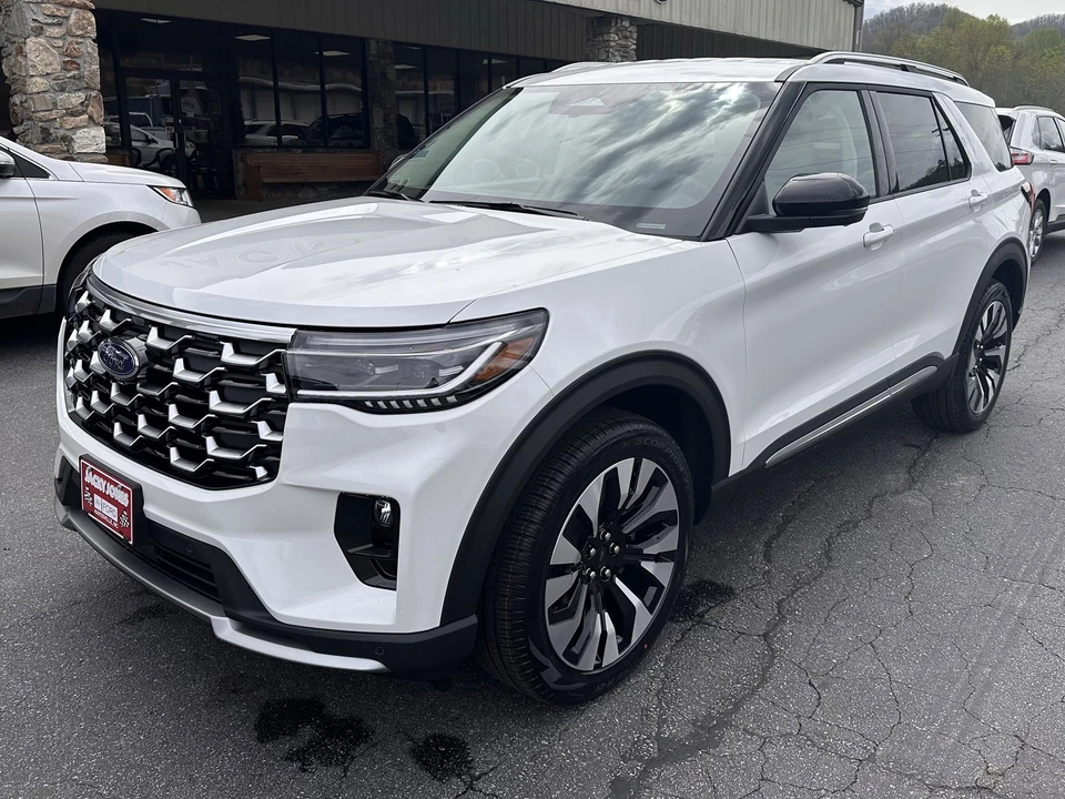 2026 Ford Explorer 6th Gen - Image 2 of 21