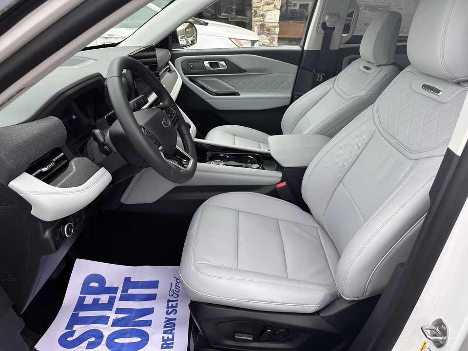 2026 Ford Explorer 6th Gen - Image 10 of 21