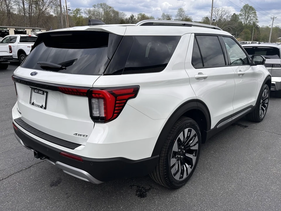 2026 Ford Explorer 6th Gen - Image 6 of 21