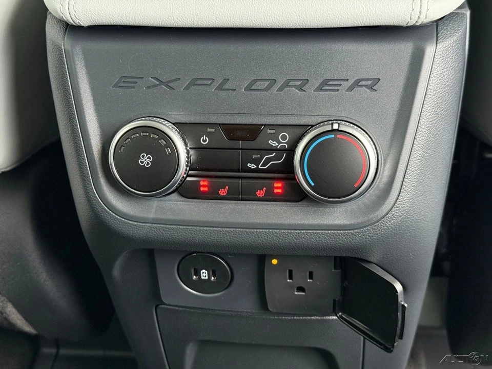 2026 Ford Explorer 6th Gen - Image 21 of 21