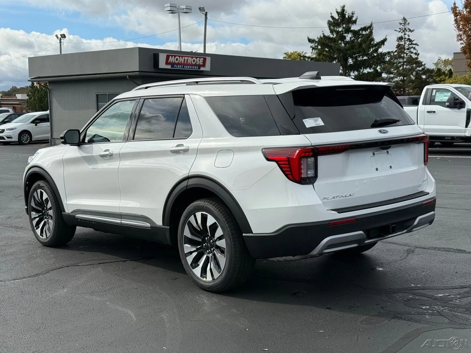 2026 Ford Explorer 6th Gen - Image 3 of 12