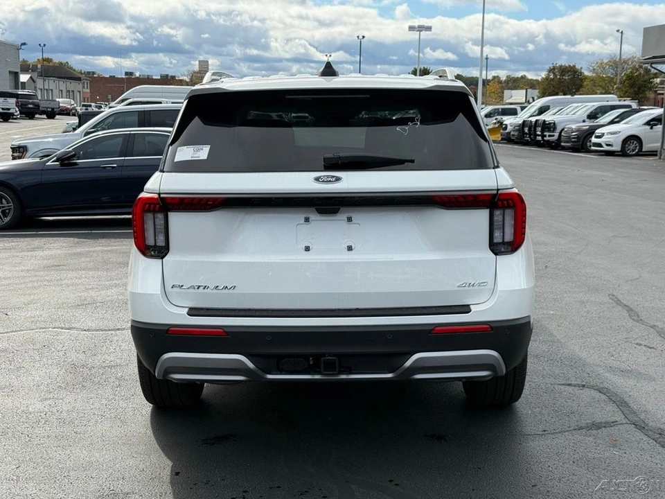 2026 Ford Explorer 6th Gen - Image 5 of 12