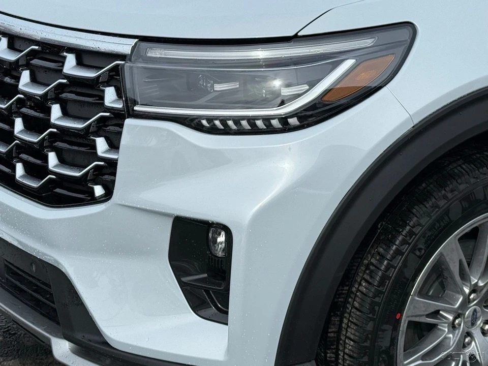 2026 Ford Explorer 6th Gen - Image 11 of 12