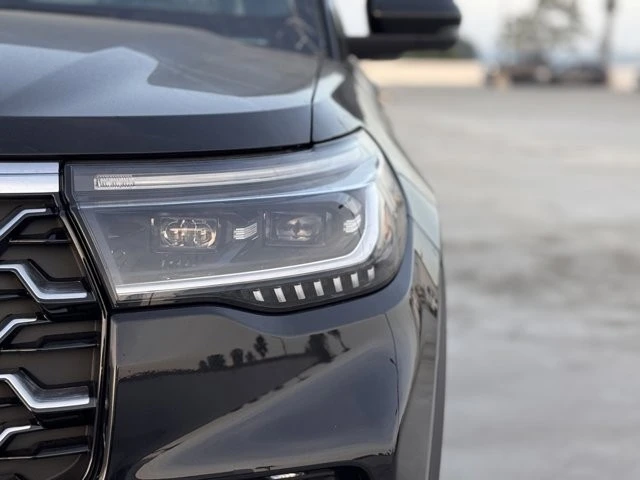 2026 Ford Explorer 6th Gen - Image 8 of 12