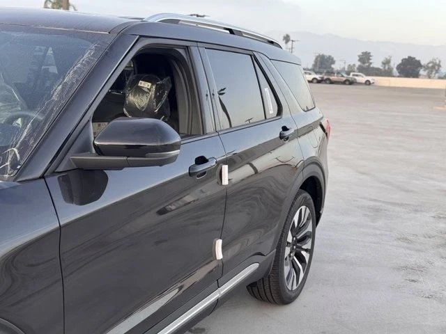2026 Ford Explorer 6th Gen - Image 9 of 12