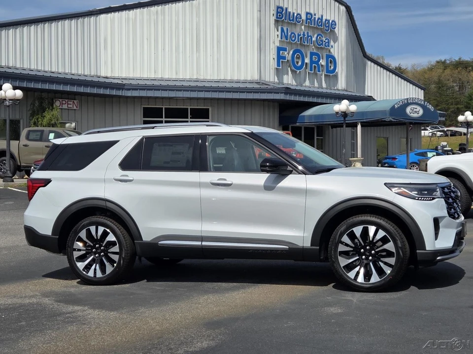 2026 Ford Explorer 6th Gen - Image 2 of 21
