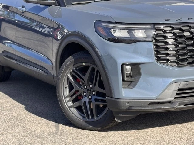 2026 Ford Explorer 6th Gen - Image 4 of 12