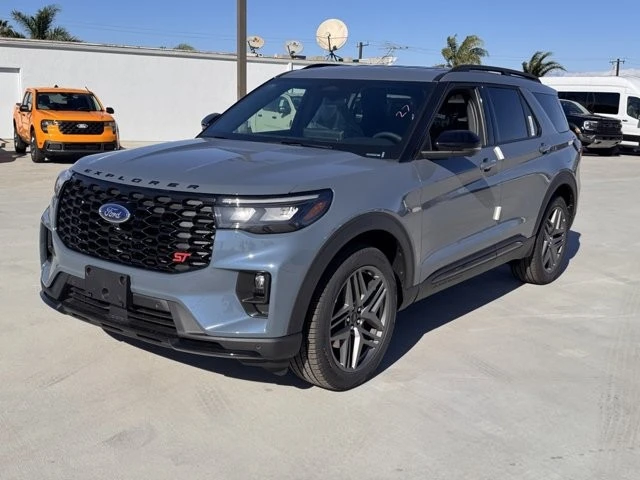 2026 Ford Explorer 6th Gen - Image 7 of 12