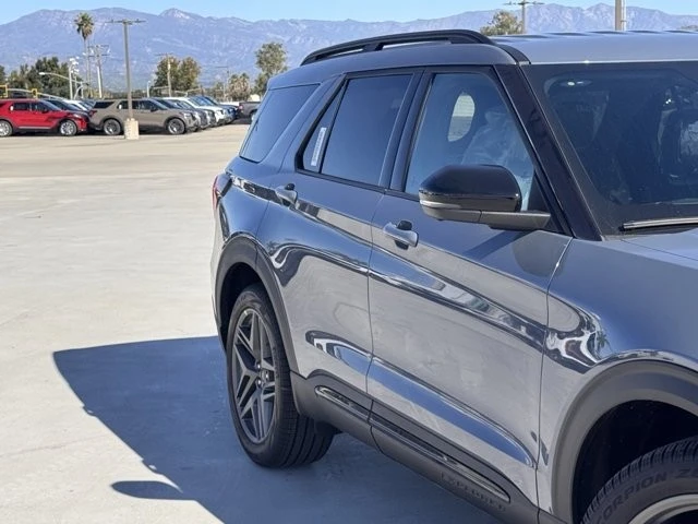 2026 Ford Explorer 6th Gen - Image 5 of 12