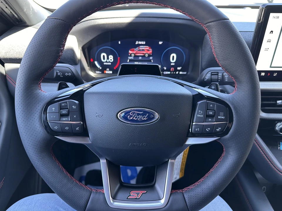 2026 Ford Explorer 6th Gen - Image 19 of 31