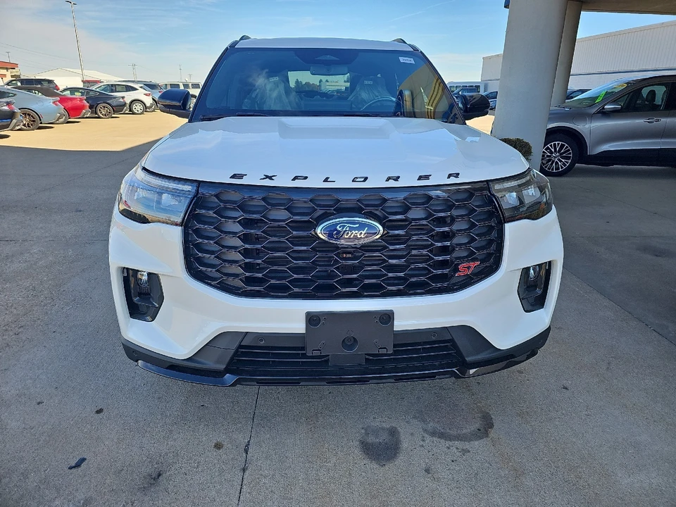 2026 Ford Explorer 6th Gen - Image 3 of 21