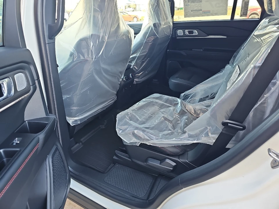 2026 Ford Explorer 6th Gen - Image 14 of 21