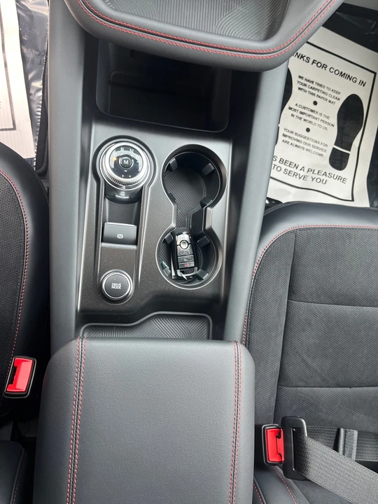 2026 Ford Explorer 6th Gen - Image 17 of 21