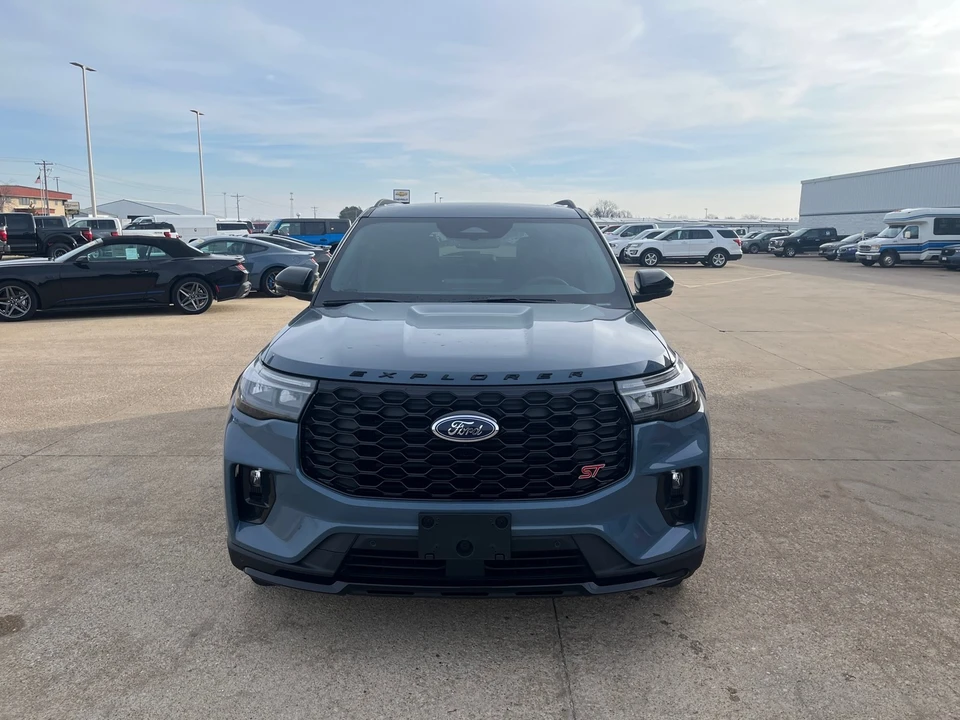2026 Ford Explorer 6th Gen - Image 3 of 21